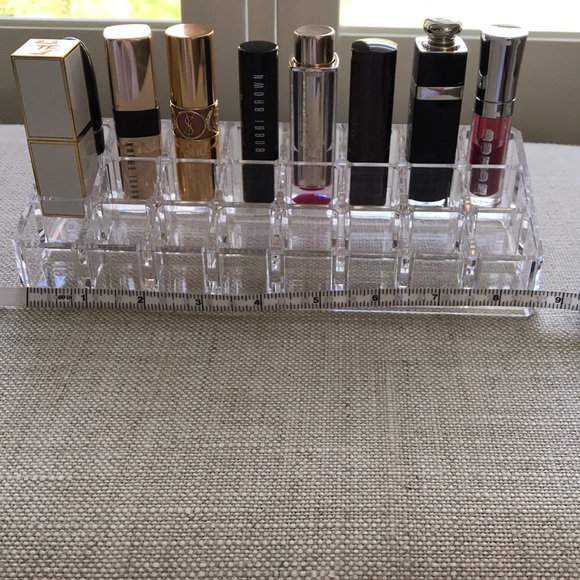 Acrylic lipstick organizer holds 24 lipsticks 💄 - Picture 7 of 13